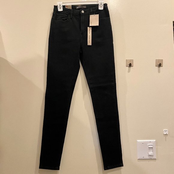 NWT Levi's High Rise Skinny Black Jeans Size 9S/29 - Picture 2 of 12